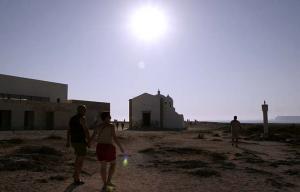 Cabo de San Vicente, puesta de sol, playas y mucho surf. Paseo por la Fortaleza de Sagres