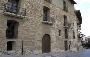 Morella, calles medievales con sabor a trufa. Una de las grandes casas de la Villa